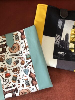 Bücherhüllen Selbstgenähte und beplottete Täschchen, Leseknochen, Bücherhüllen